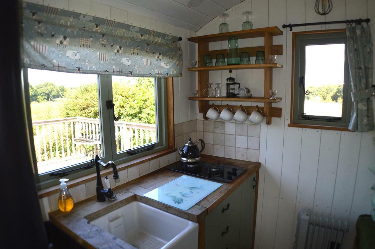 Rose Shepherds Hut Badlesmere Εξωτερικό φωτογραφία