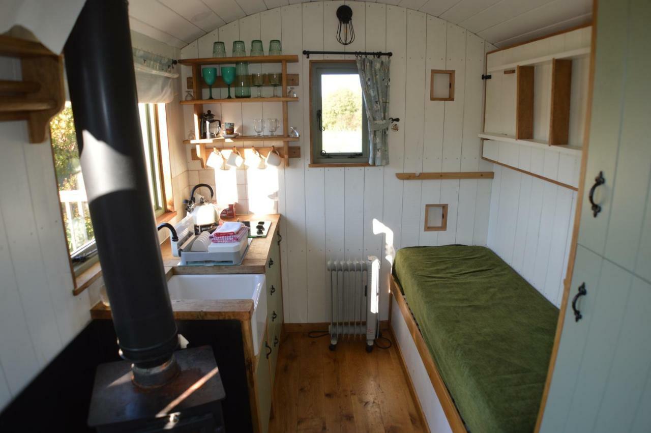 Rose Shepherds Hut Badlesmere Εξωτερικό φωτογραφία