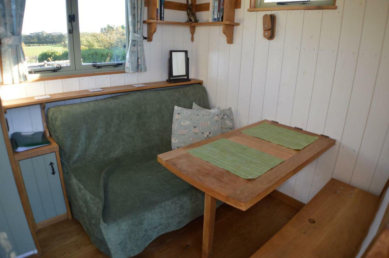Rose Shepherds Hut Badlesmere Εξωτερικό φωτογραφία